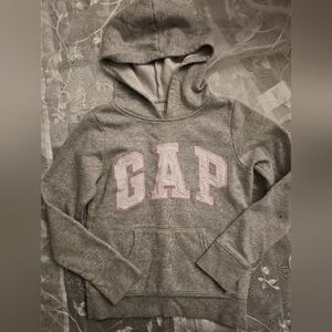 GAP kids hoodie size 8(M) cozy casual seasonal fashion